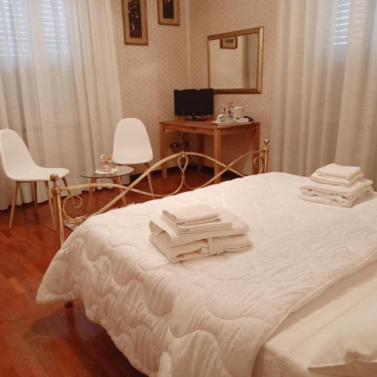 La Casa Di Tino Hotell Fontanellato Eksteriør bilde